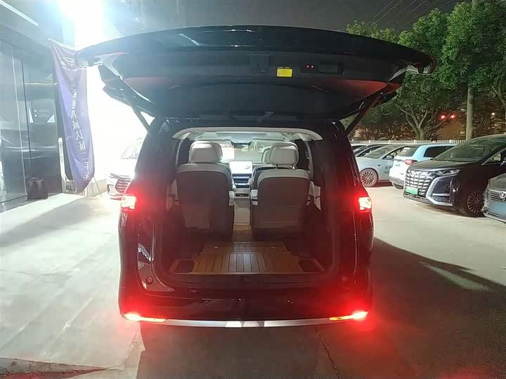 Фото 19 - BYD Xia