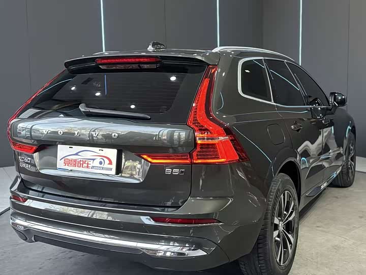 Фото 6 - Volvo XC60