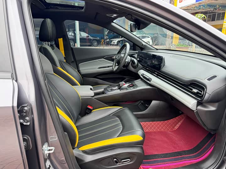 Фото 9 - GAC Trumpchi Empow R