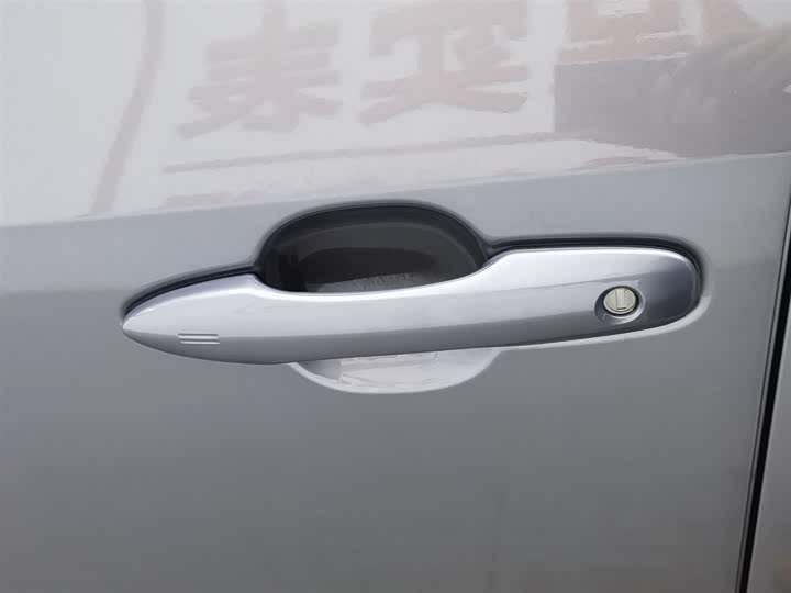 Фото 18 - Toyota bZ4X