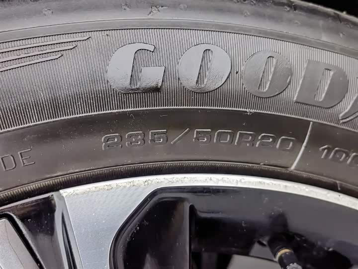 Фото 24 - Toyota bZ4X