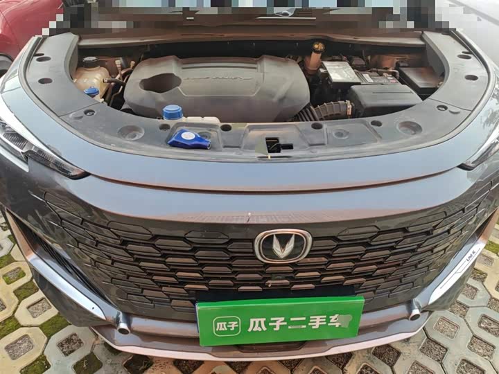 Фото 11 - Changan UNI-K