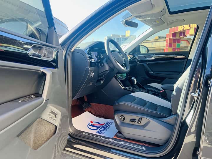 Фото 6 - Volkswagen Tayron GTE Hybrid