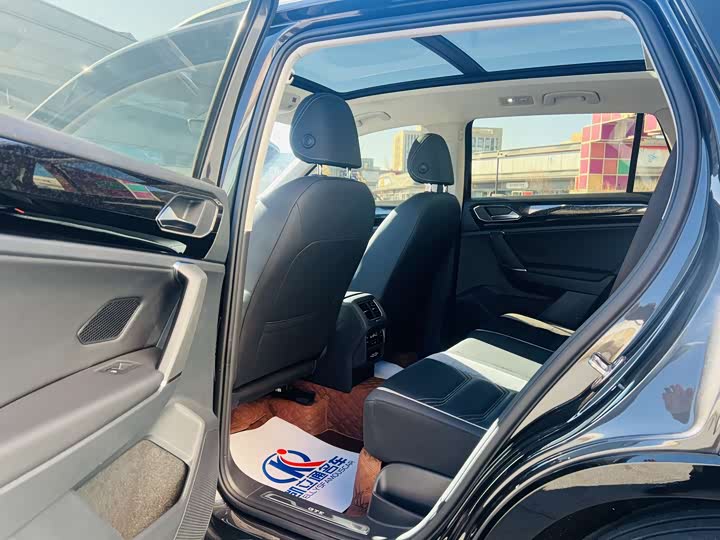 Фото 8 - Volkswagen Tayron GTE Hybrid