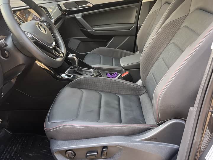 Фото 14 - Volkswagen Tayron