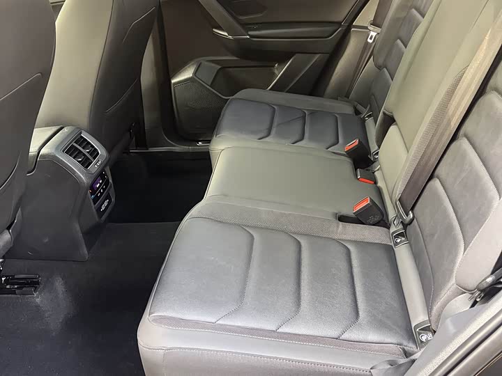 Фото 17 - Volkswagen Tayron