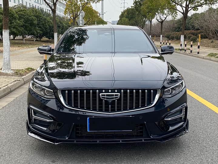 Фото 2 - Geely Preface