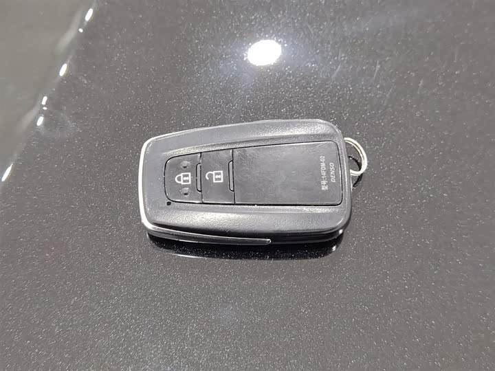 Фото 19 - Toyota Highlander