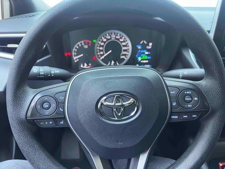 Фото 13 - Toyota Levin