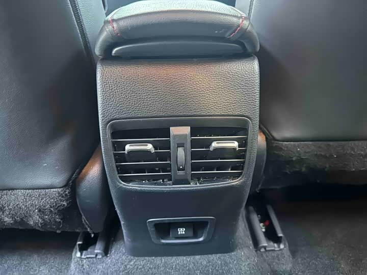 Фото 17 - Toyota Levin