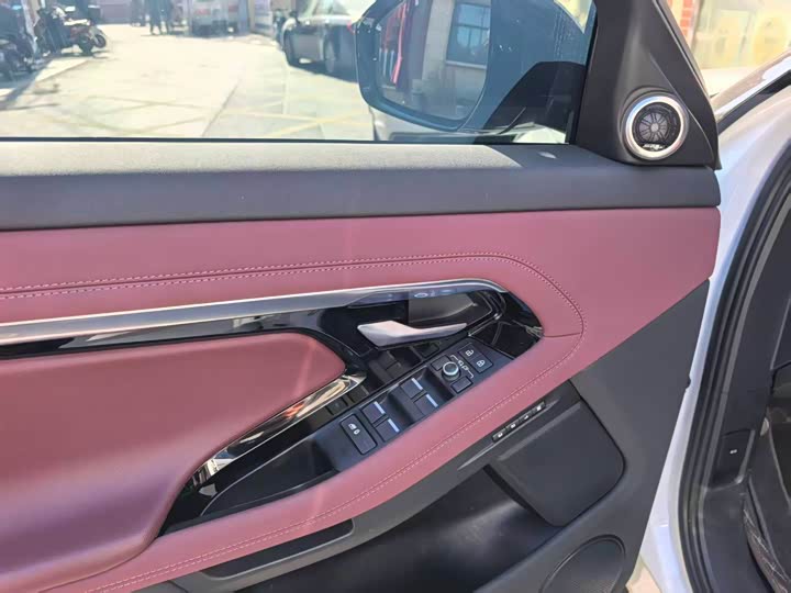 Фото 3 - Land Rover Range Rover Evoque L