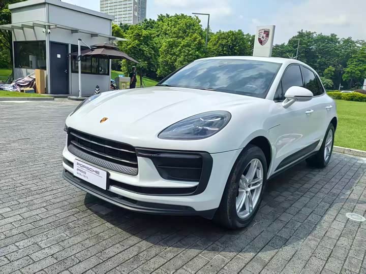 Фото 1 - Porsche Macan