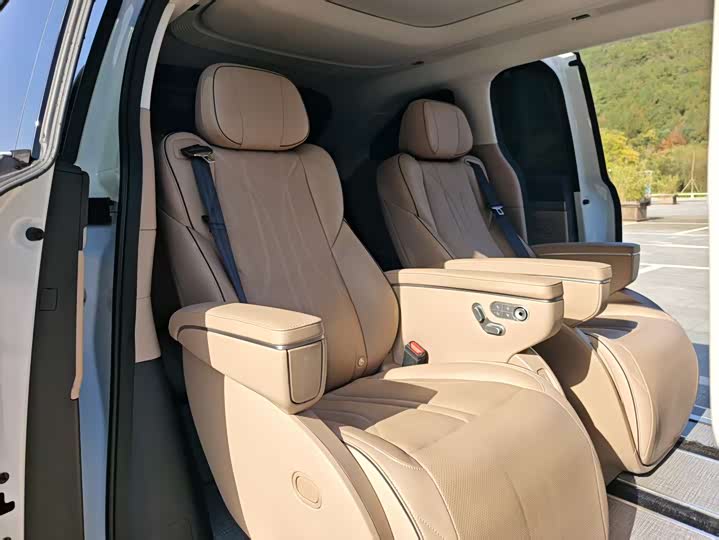 Фото 13 - XPeng X9