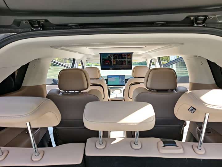 Фото 19 - XPeng X9