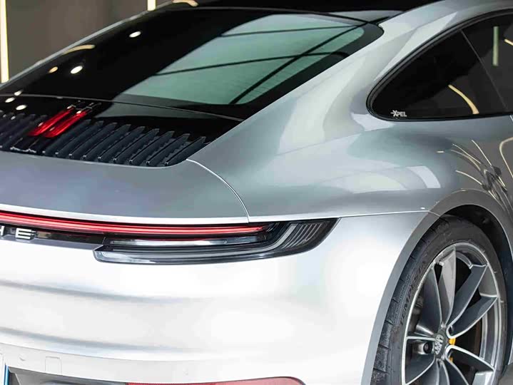 Фото 3 - Porsche 911