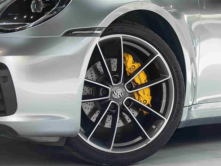 Фото 6 - Porsche 911