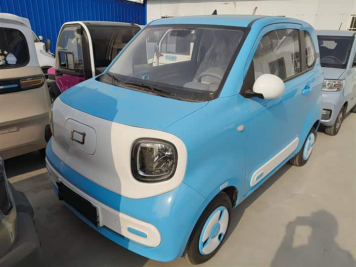 Фото 1 - Bestune Pony