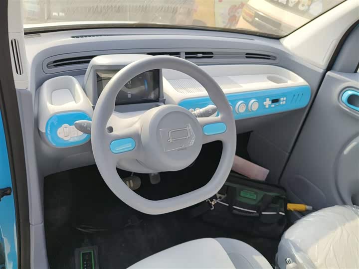 Фото 11 - Bestune Pony