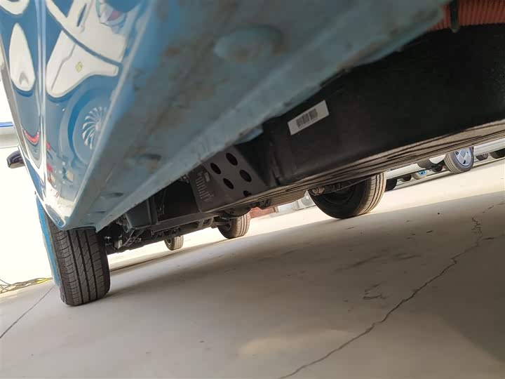 Фото 21 - Bestune Pony