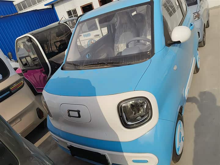 Фото 3 - Bestune Pony