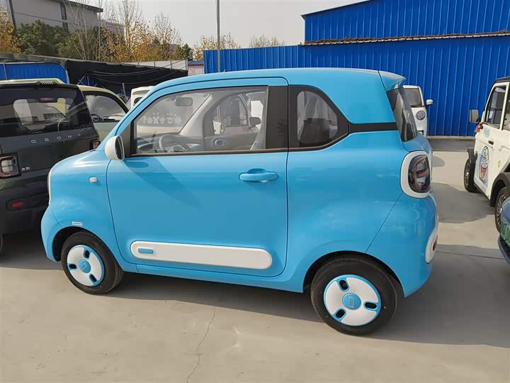 Фото 5 - Bestune Pony