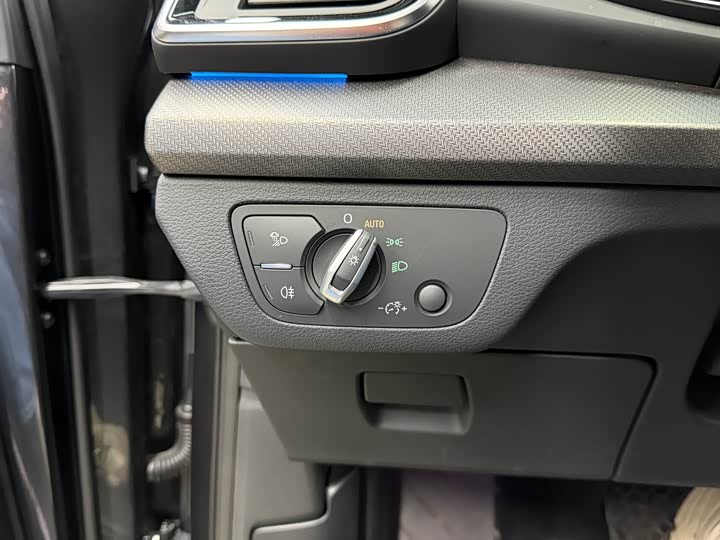 Фото 19 - Audi Q5L