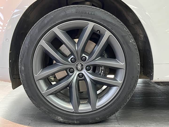 Фото 18 - Land Rover Range Rover Sport