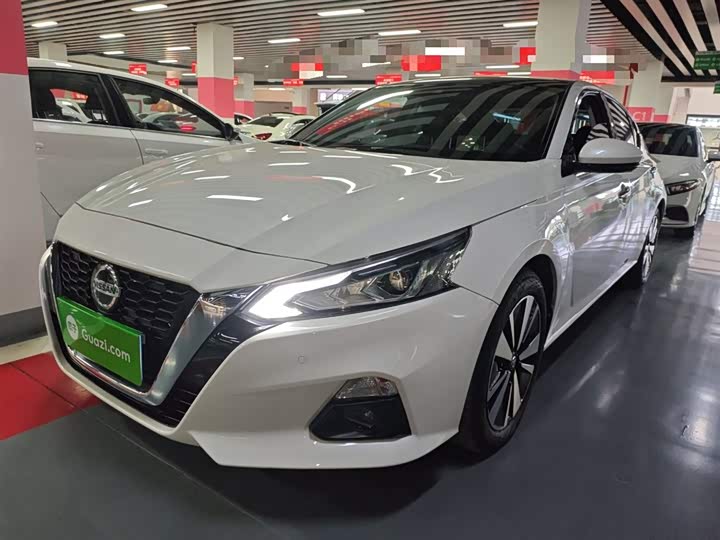 Фото 2 - Nissan Teana