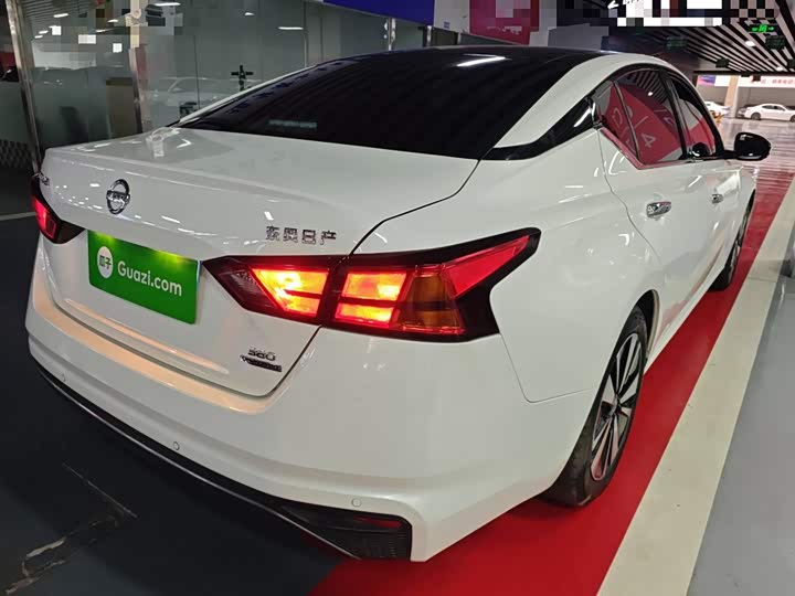 Фото 7 - Nissan Teana