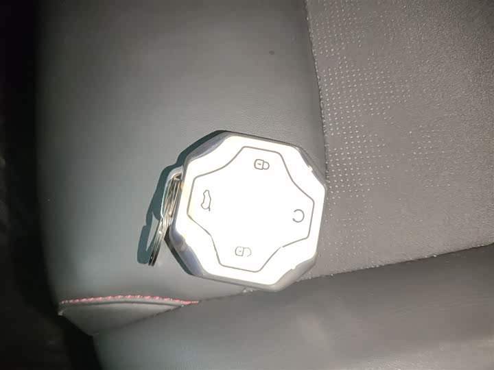 Фото 9 - Jetour T2