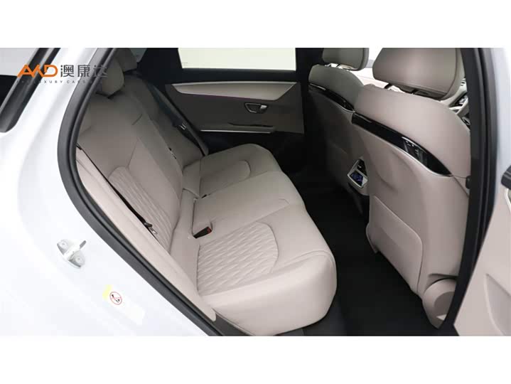 Фото 8 - BYD Han