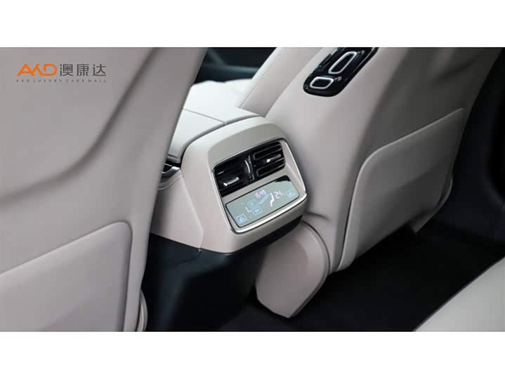 Фото 9 - BYD Han