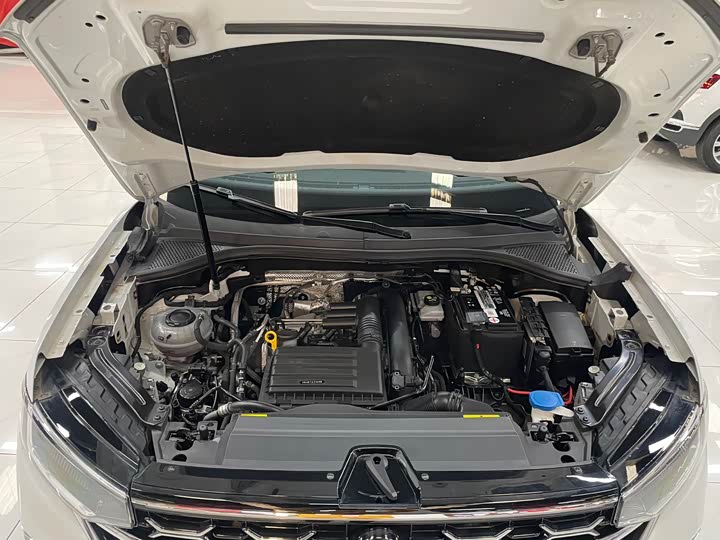 Фото 18 - Volkswagen Tayron