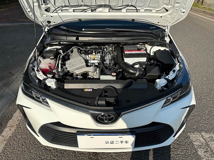 Фото 4 - Toyota Corolla