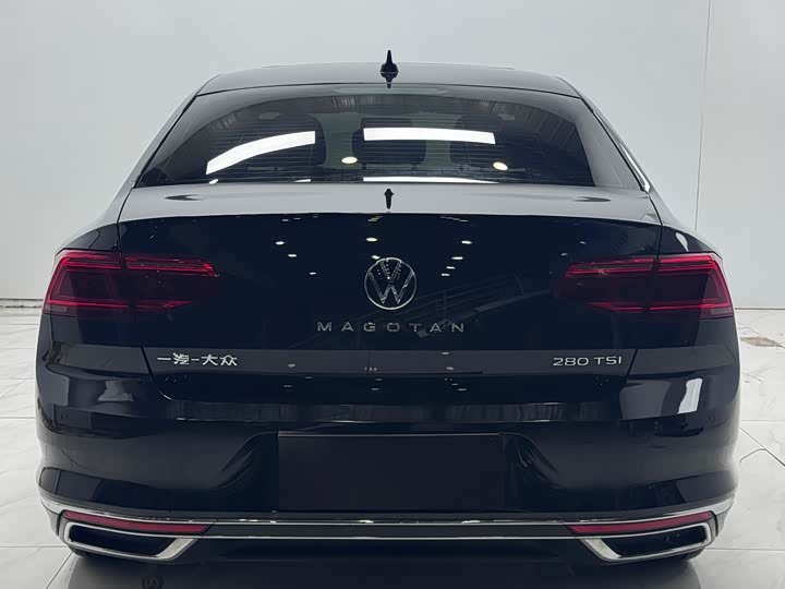 Фото 5 - Volkswagen Magotan