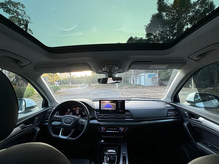 Фото 13 - Audi Q5L