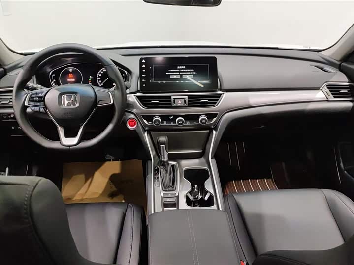 Фото 12 - Honda Accord