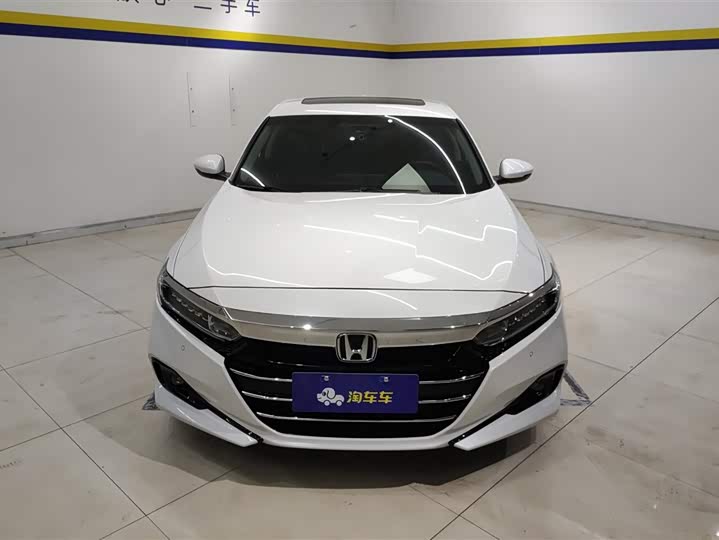 Фото 2 - Honda Accord