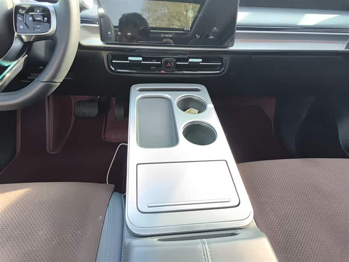 Фото 14 - GAC Aion Y