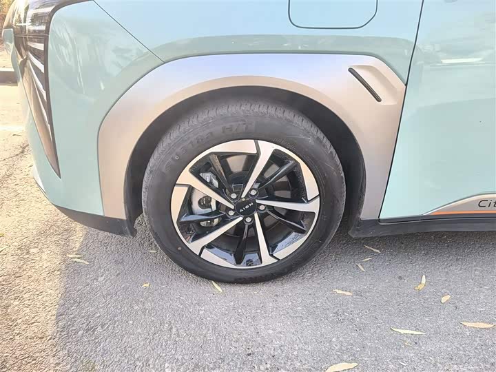 Фото 23 - GAC Aion Y