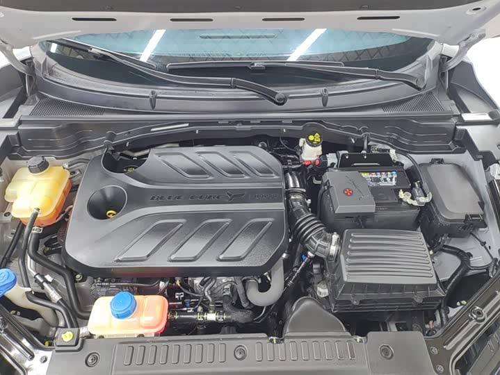 Фото 10 - Changan UNI-T