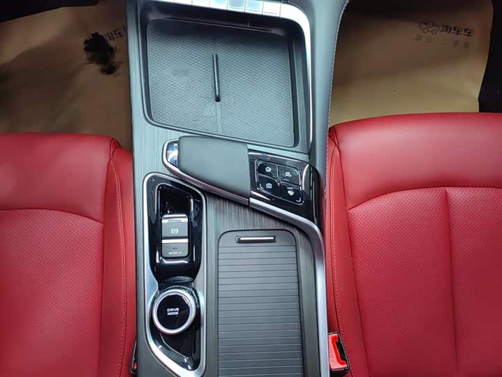 Фото 16 - Changan UNI-T