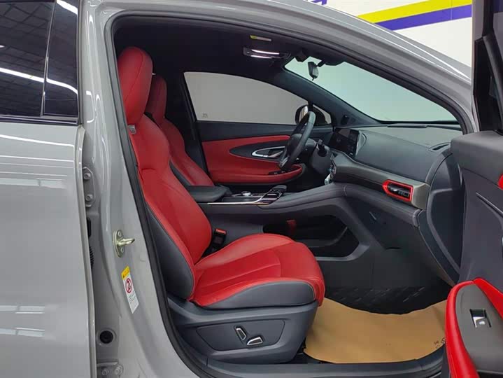 Фото 8 - Changan UNI-T