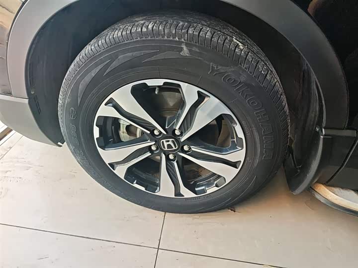 Фото 23 - Honda CR-V