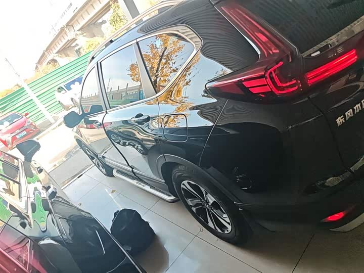 Фото 5 - Honda CR-V