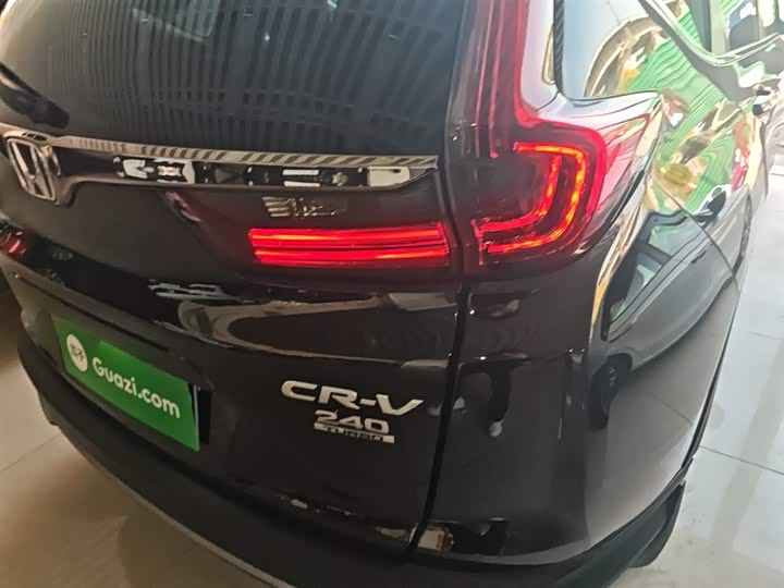 Фото 8 - Honda CR-V