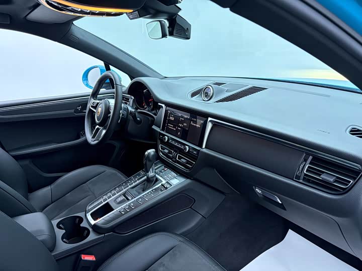 Фото 16 - Porsche Macan