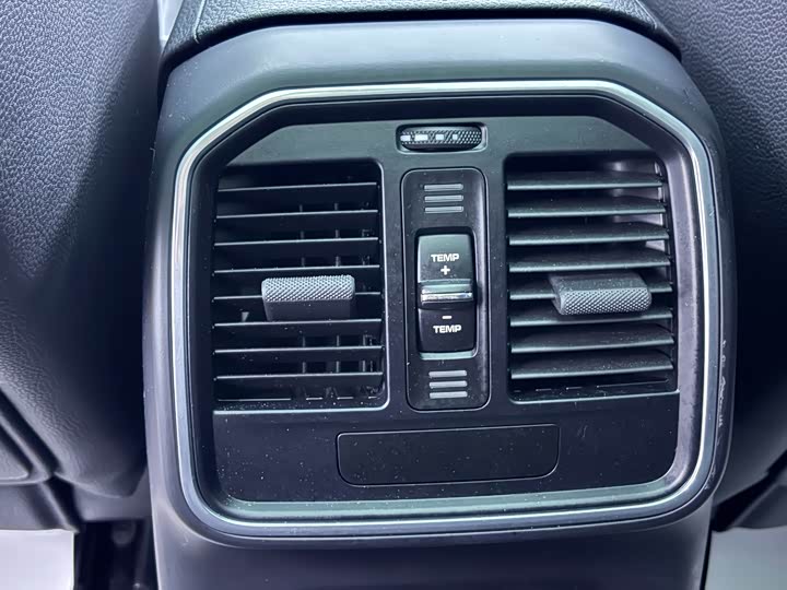 Фото 24 - Porsche Macan