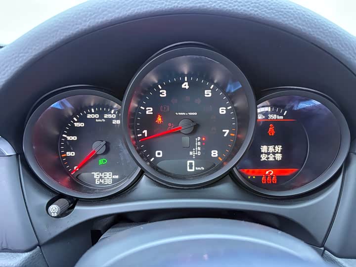 Фото 27 - Porsche Macan