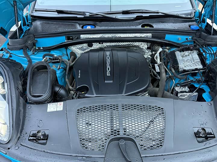 Фото 31 - Porsche Macan